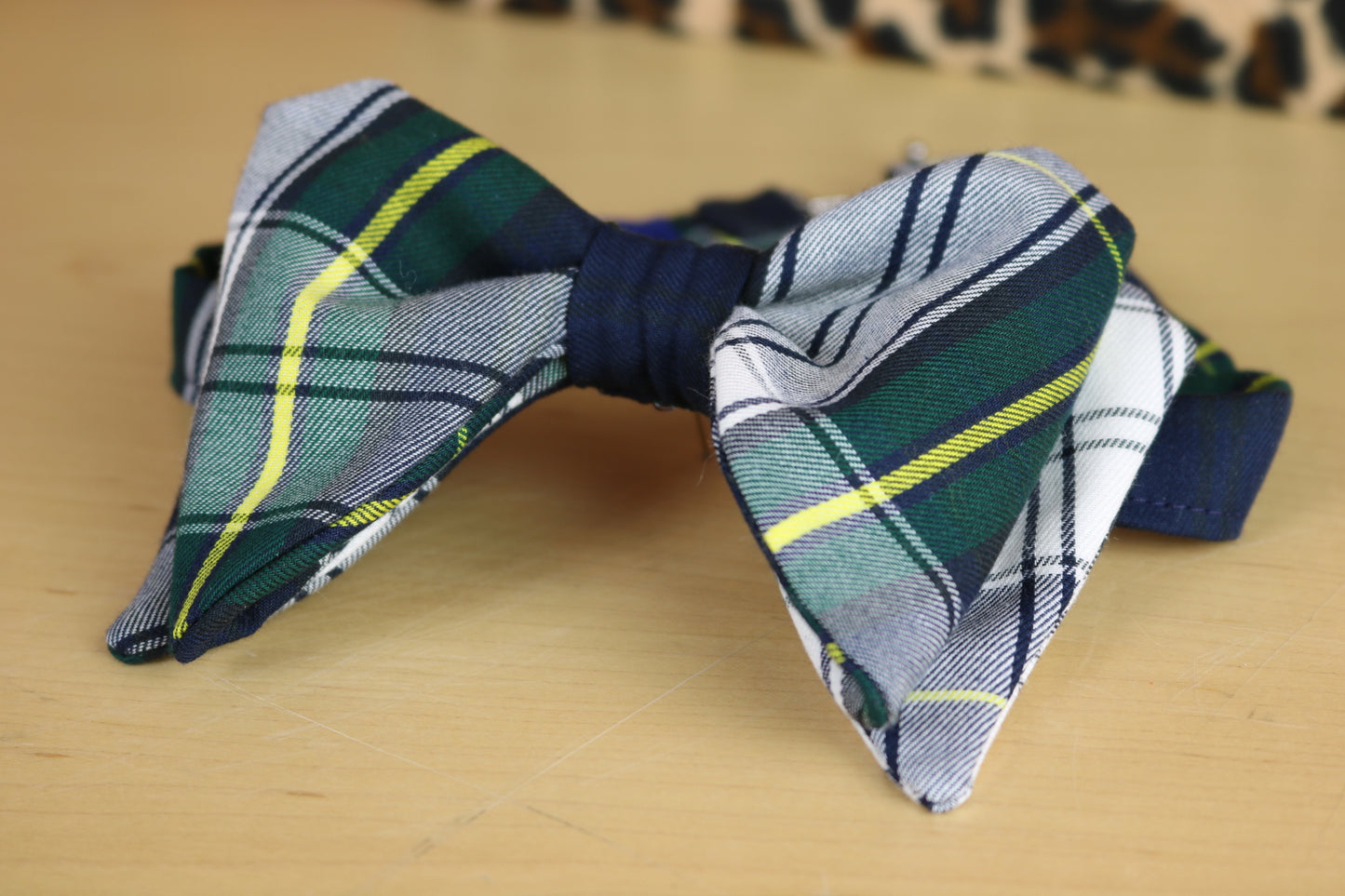 Parthenos Plaid Large Vintage Style Bow Tie