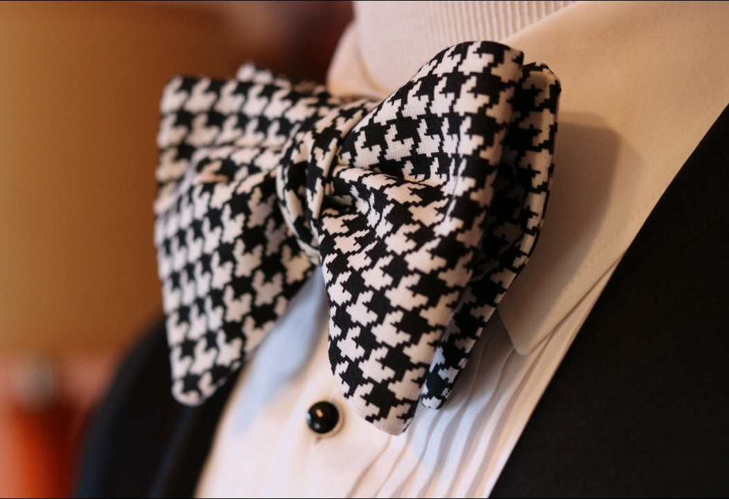 The Winston Grand Houndstooth
