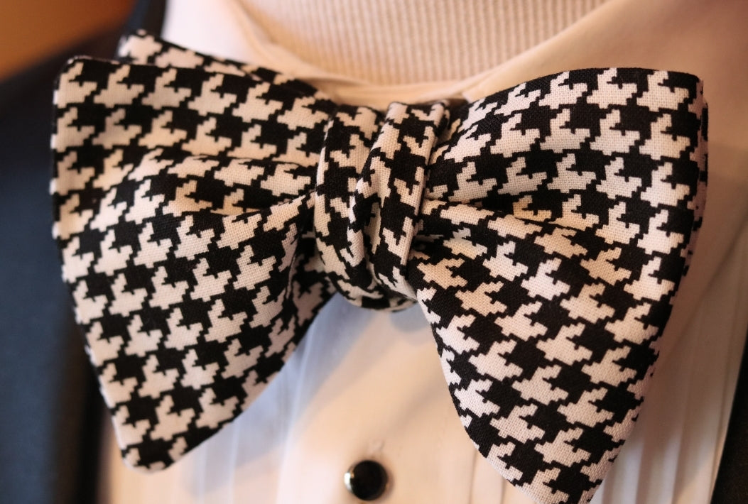 The Winston Grand Houndstooth
