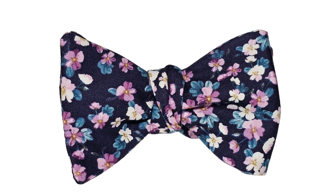 Oshi Floral Butterfly Bow Tie