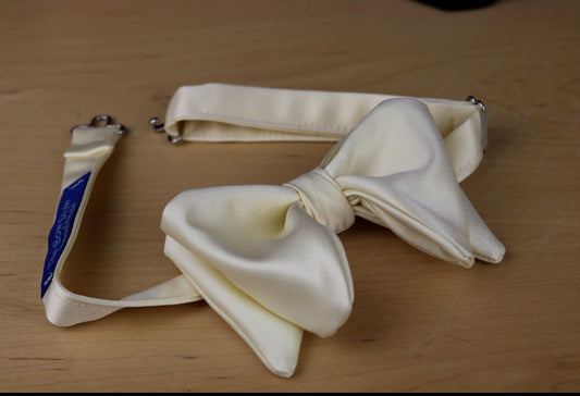 The Walgen Ivory Satin Formal Bow Tie
